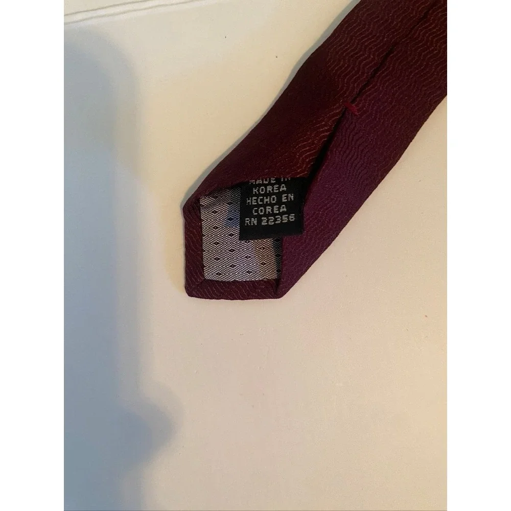 T.K.S. for Nordstrom Mens Burgundy Silk Wavy Textured Weave Necktie Neck Tie